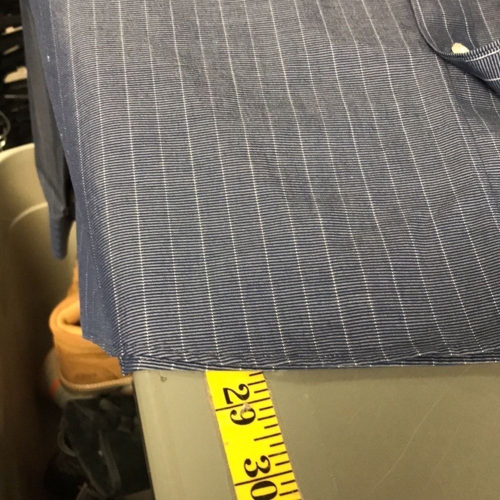 Untuckit Button down shirt - Picture 8 of 10